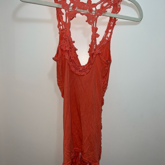 Orange top - Picture 2 of 2